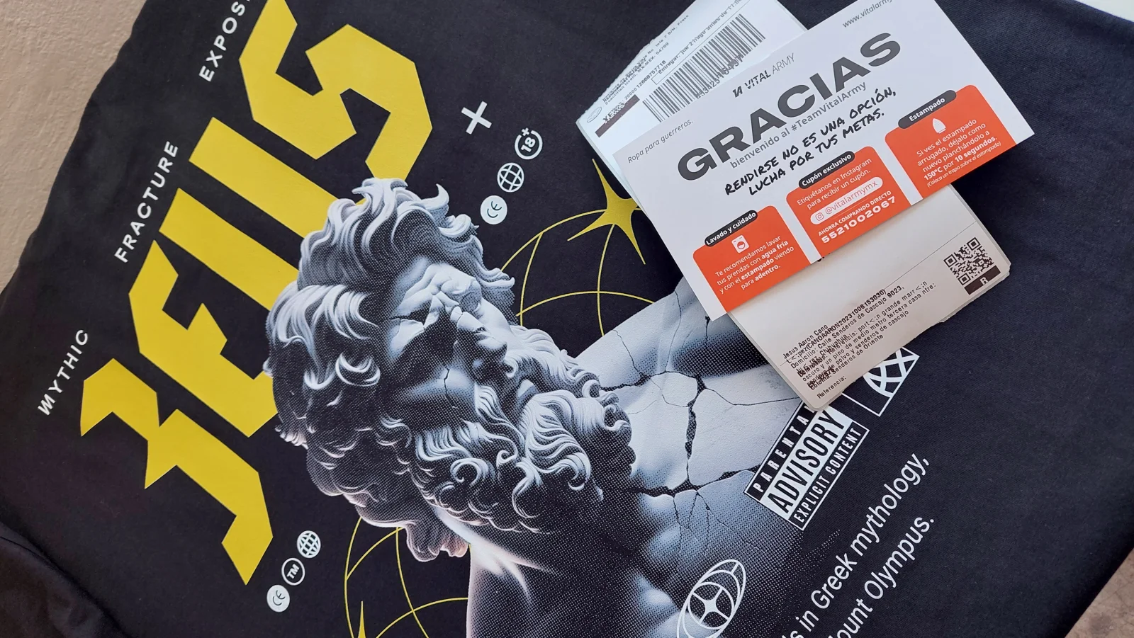 Playera Oversize Zeus Mythic Fracture Exposed — fotografía 4