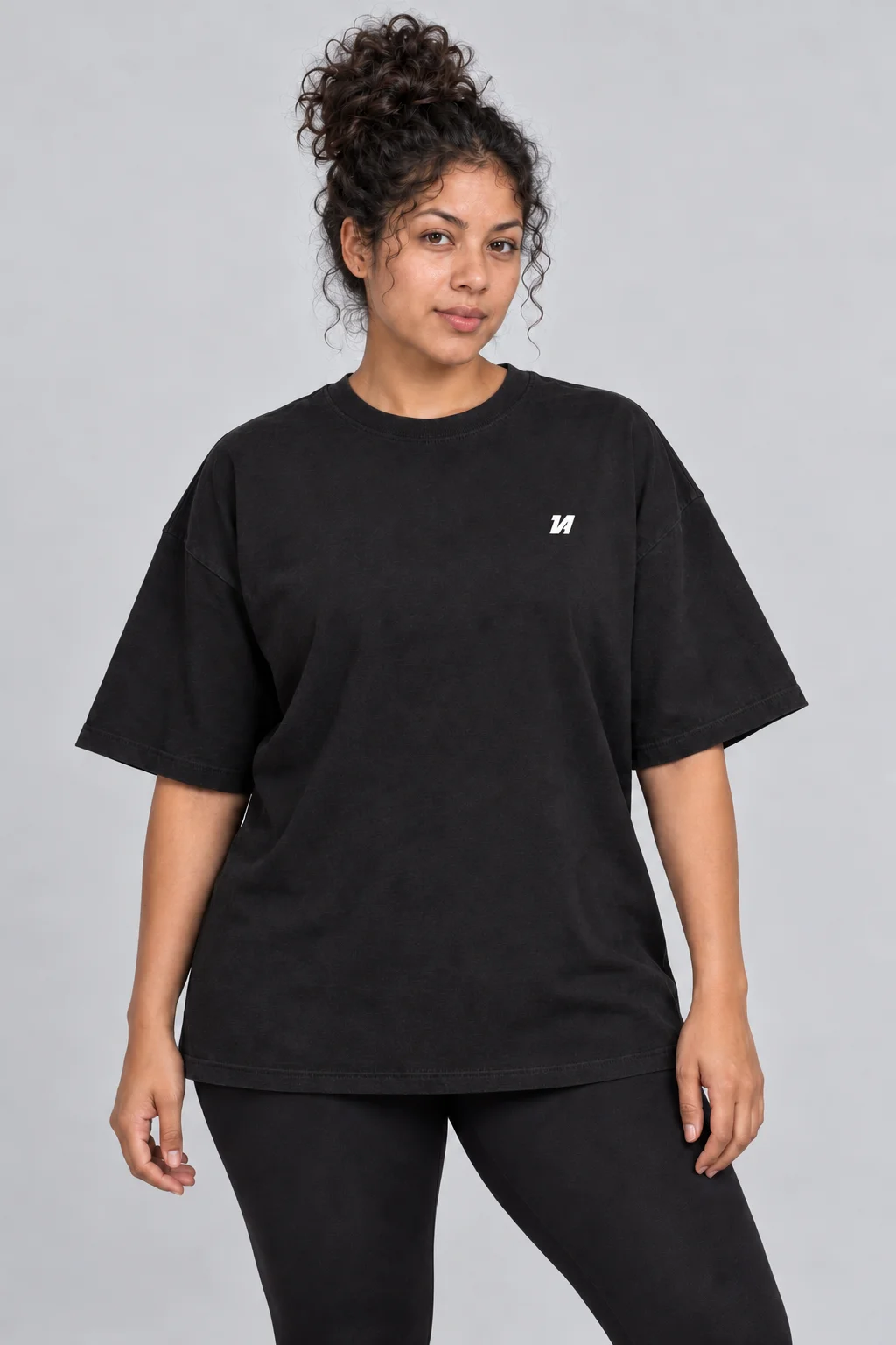 Playera Oversize Neo Tokyo — fotografía 2